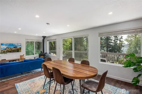 2097 Gull Way Camano Island WA 98282