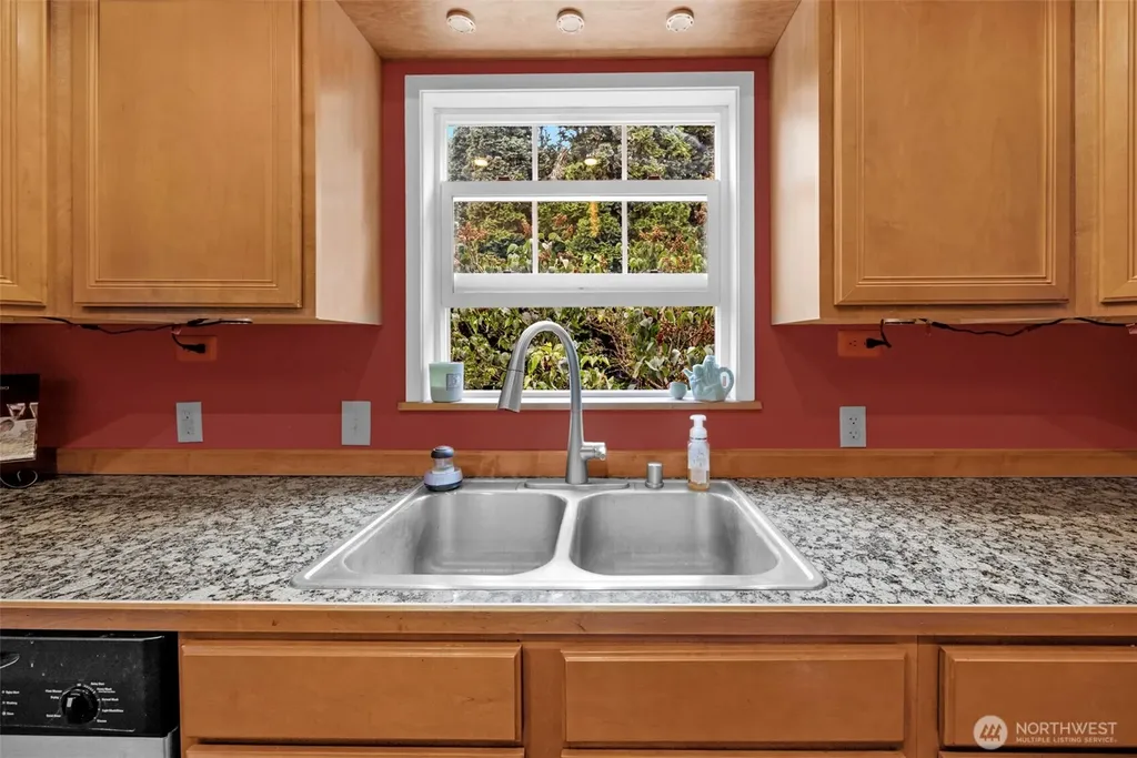 5615 S 2nd Avenue Everett WA 98203