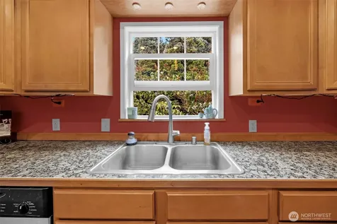 5615 S 2nd Avenue Everett WA 98203