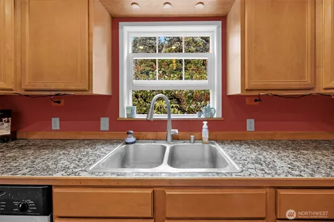 5615 S 2nd Avenue Everett WA 98203