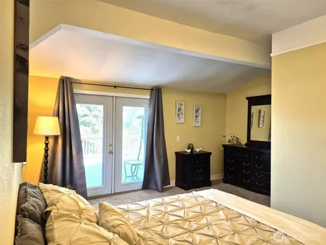 5615 S 2nd Avenue Everett WA 98203
