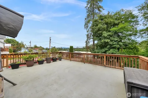 5615 S 2nd Avenue Everett WA 98203