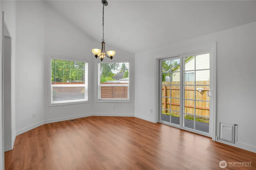 703 NW 114th Street Vancouver WA 98685