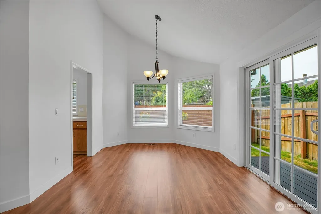 703 NW 114th Street Vancouver WA 98685
