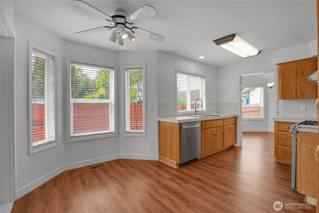 703 NW 114th Street Vancouver WA 98685
