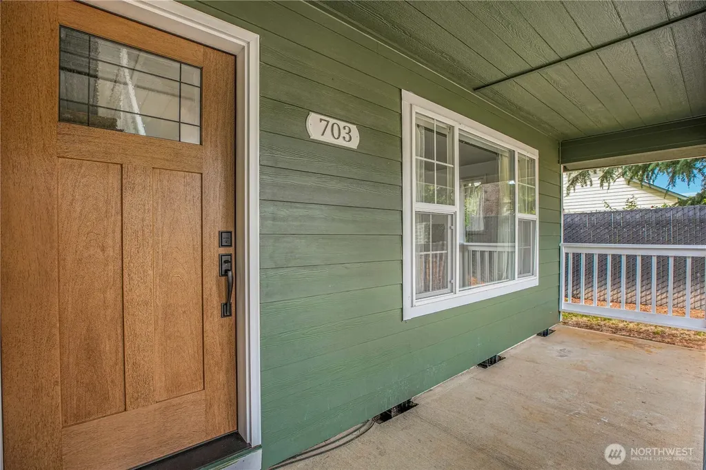 703 NW 114th Street Vancouver WA 98685