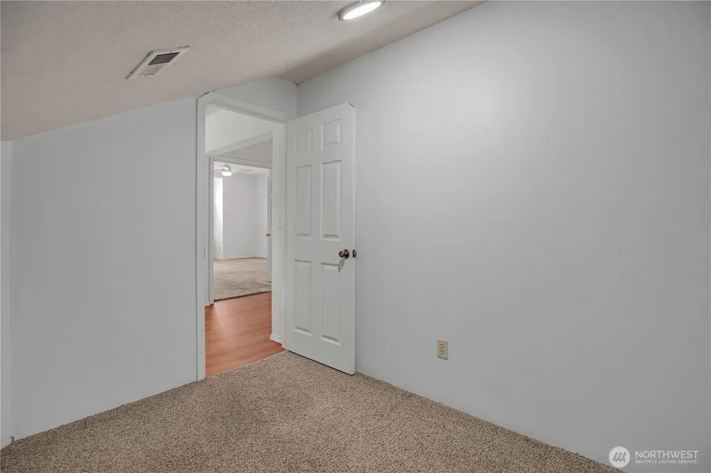 703 NW 114th Street Vancouver WA 98685