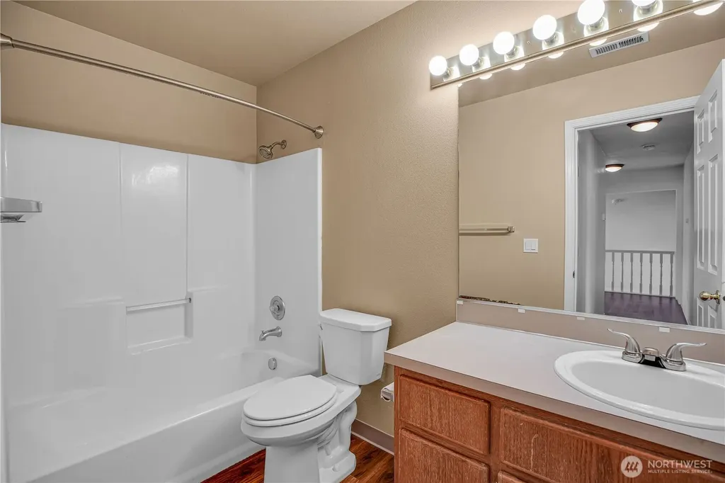 703 NW 114th Street Vancouver WA 98685