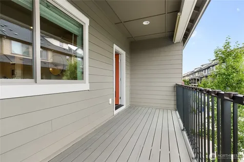 1429 8th Avenue NE Issaquah WA 98029