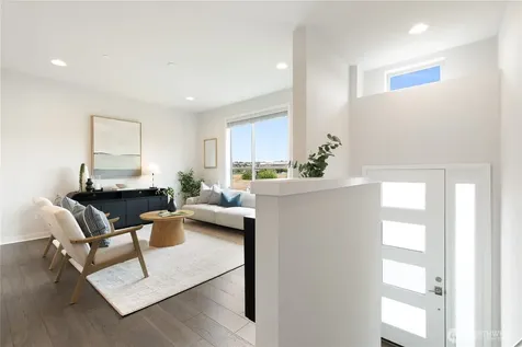 1429 8th Avenue NE Issaquah WA 98029