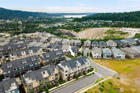 1429 8th Avenue NE Issaquah WA 98029