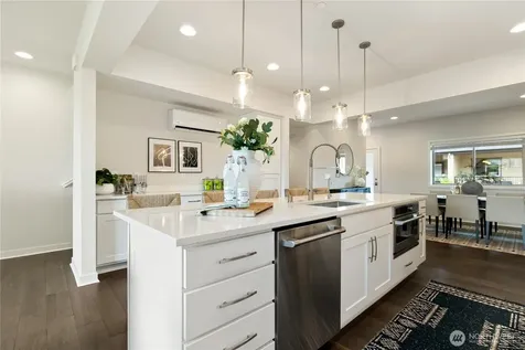 1429 8th Avenue NE Issaquah WA 98029