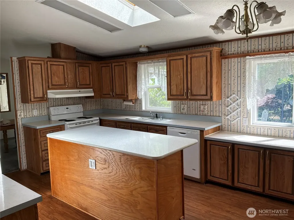 131 Midnight Court Allyn WA 98524