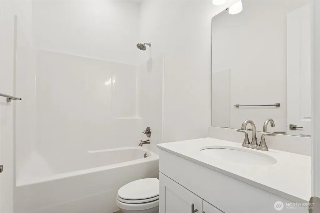 5811 Thornhill Avenue SW Port Orchard WA 98367