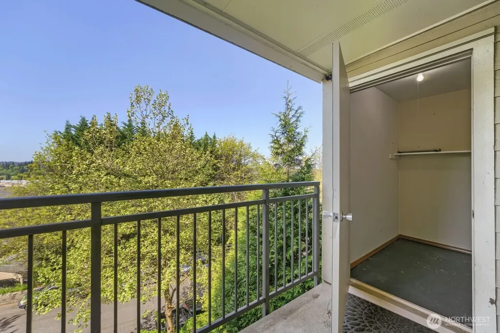 3811 130th Lane SE Bellevue WA 98006