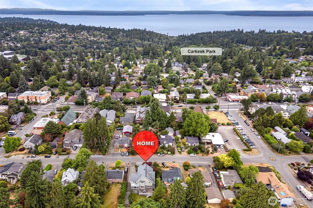 11034 Phinney Avenue N Seattle WA 98133