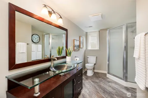11034 Phinney Avenue N Seattle WA 98133