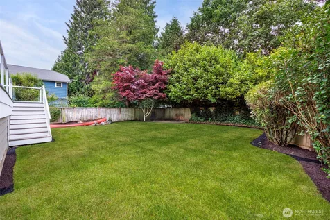 11034 Phinney Avenue N Seattle WA 98133