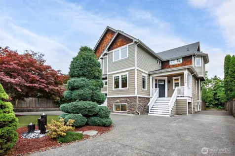 11034 Phinney Avenue N Seattle WA 98133