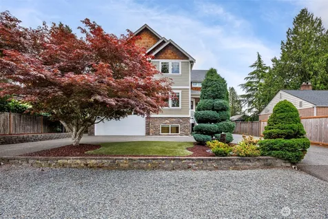 11034 Phinney Avenue N Seattle WA 98133