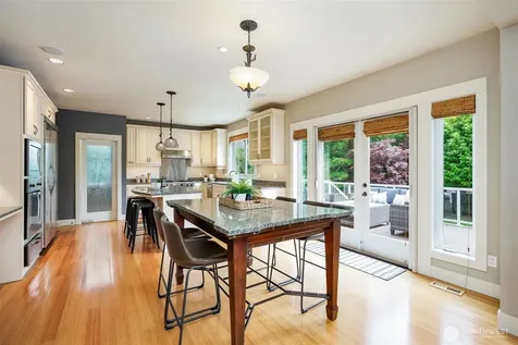 11034 Phinney Avenue N Seattle WA 98133
