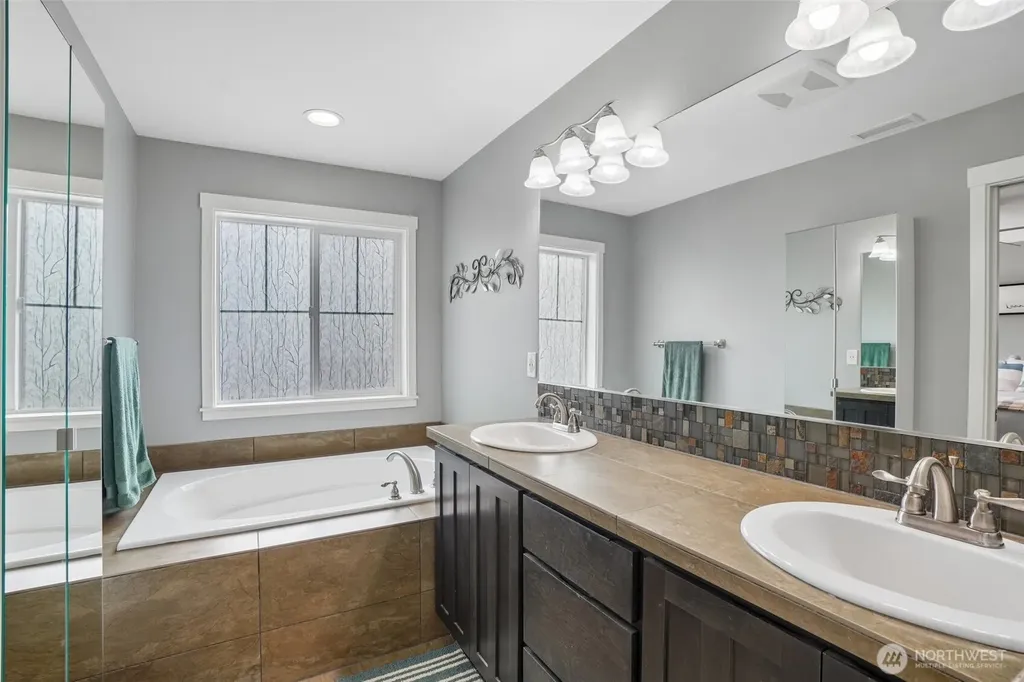 775 N 49 Avenue Ridgefield WA 98642