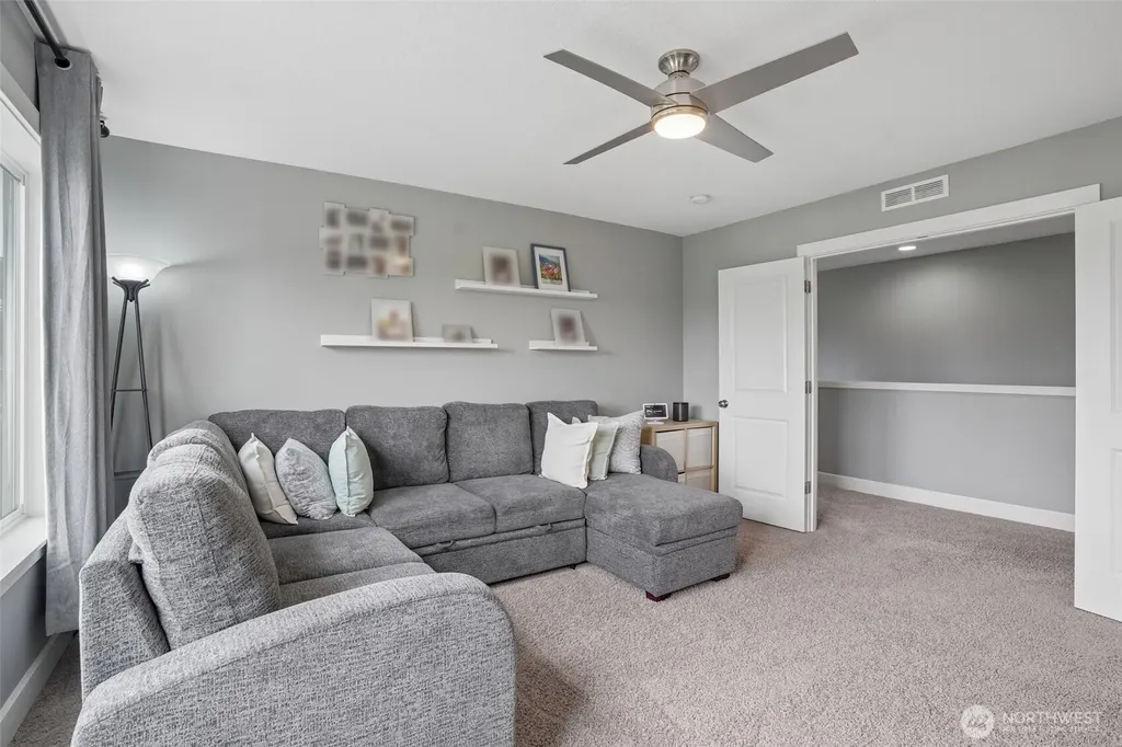 775 N 49 Avenue Ridgefield WA 98642