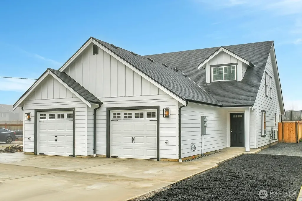 3712 NE 127 Junction Lake Stevens WA 98258