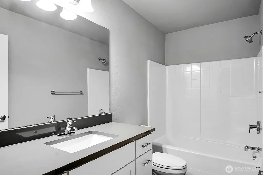 3712 NE 127 Junction Lake Stevens WA 98258