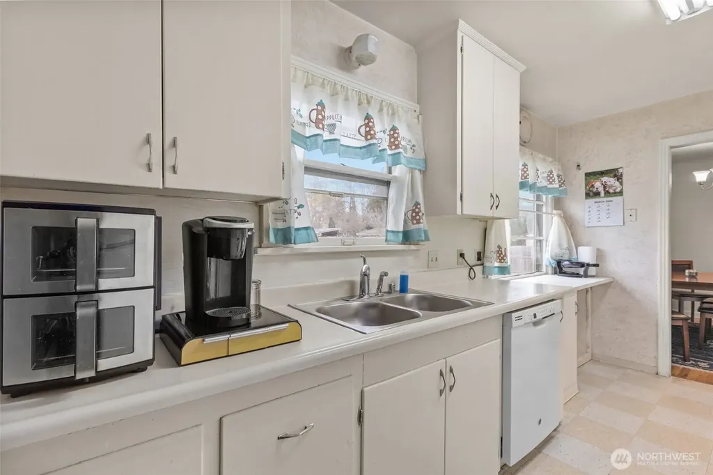 209 8th Avenue N Algona WA 98001
