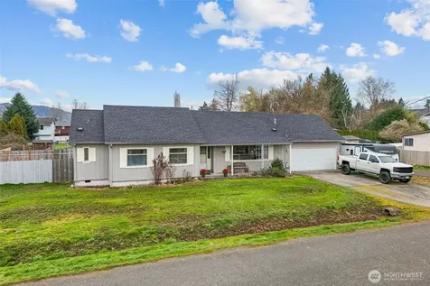 209 8th Avenue N Algona WA 98001