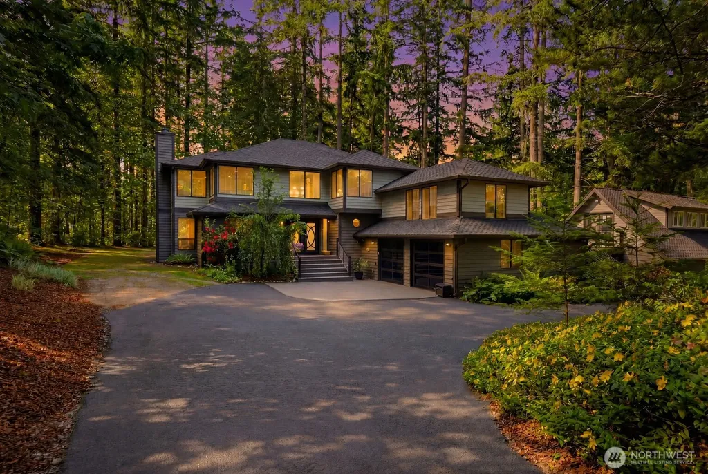 22429 SE 329th Avenue Black Diamond WA 98010