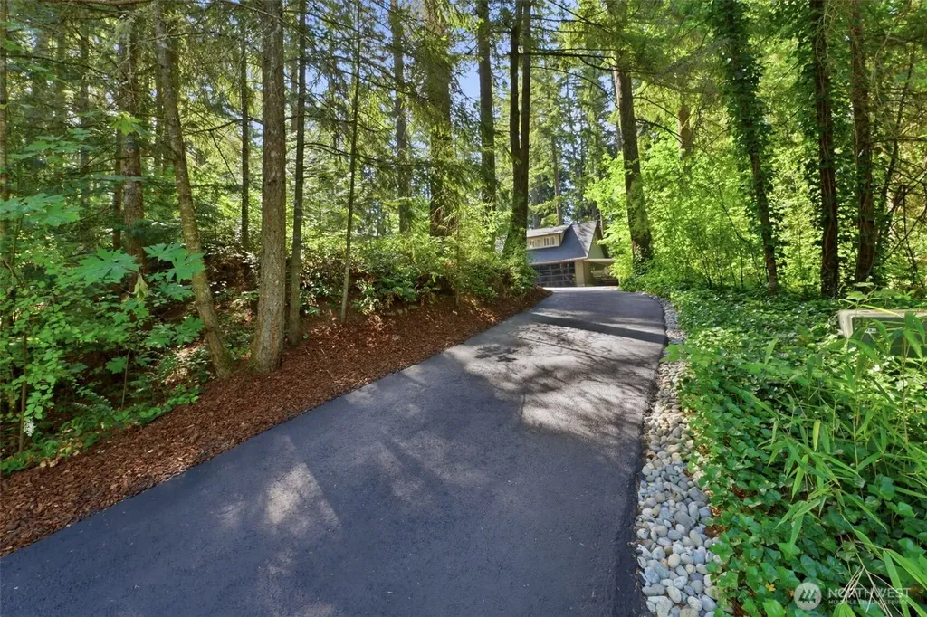 22429 SE 329th Avenue Black Diamond WA 98010