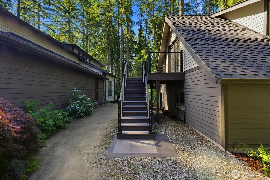 22429 SE 329th Street Black Diamond WA 98010