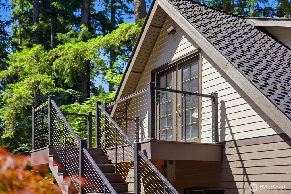 22429 SE 329th Avenue Black Diamond WA 98010