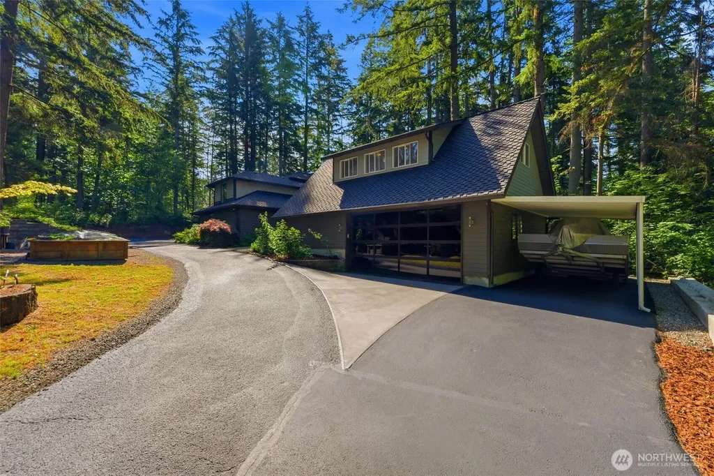 22429 SE 329th Avenue Black Diamond WA 98010