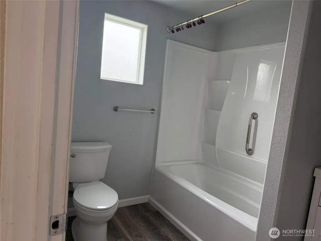 31 F Street NW Ephrata WA 98823