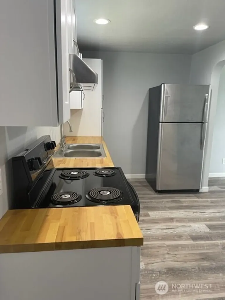 31 F Street NW Ephrata WA 98823