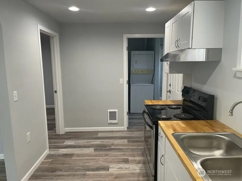 31 F Street NW Ephrata WA 98823