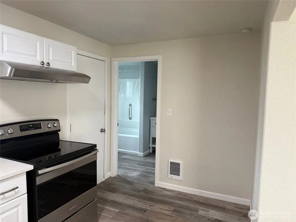 31 F Street NW Ephrata WA 98823