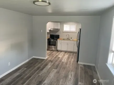 31 F Street NW Ephrata WA 98823