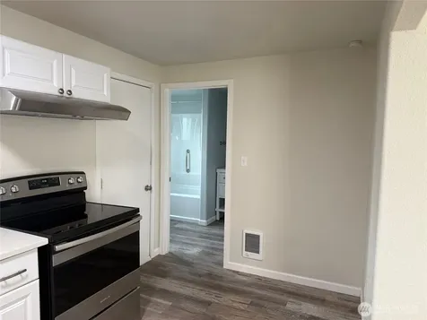 31 F Street NW Ephrata WA 98823