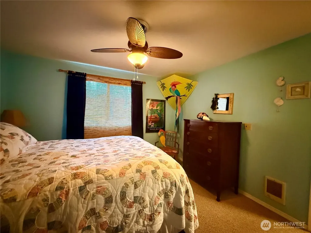 504 Duck Lake Drive SE Ocean Shores WA 98569