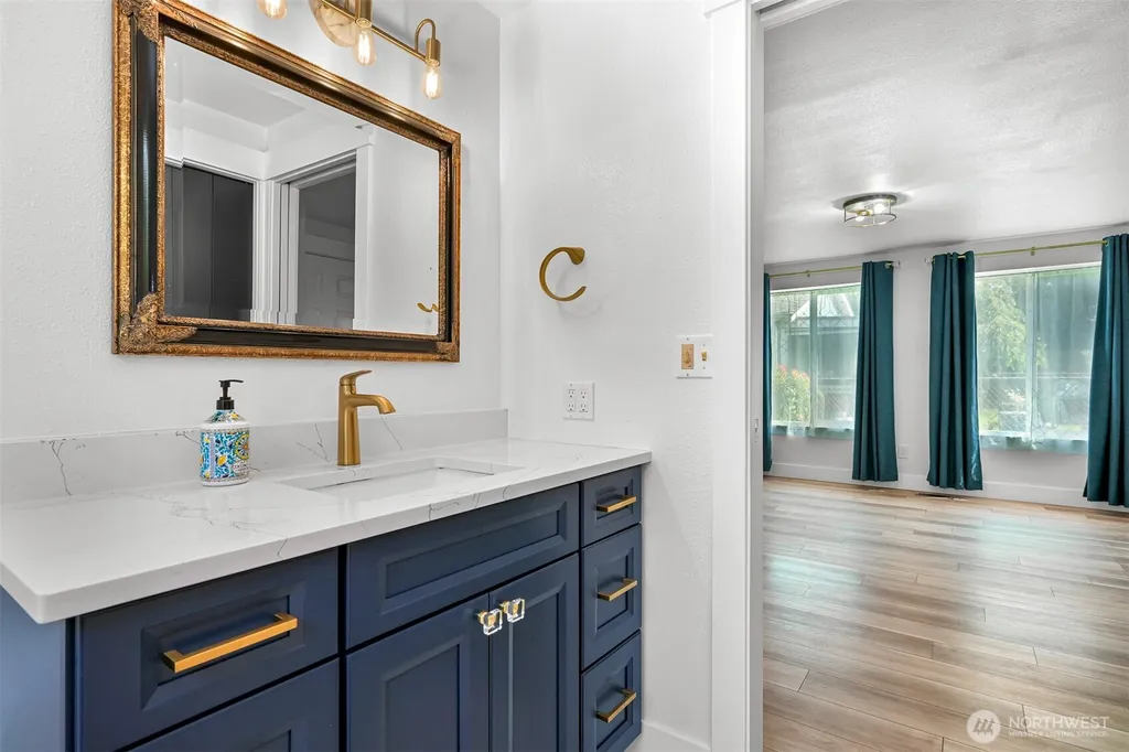 2505 Cherry Street Bellingham WA 98225