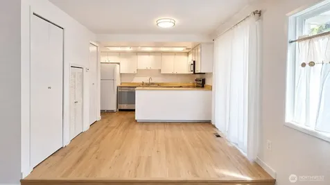 12716 NE 120th Street Kirkland WA 98034