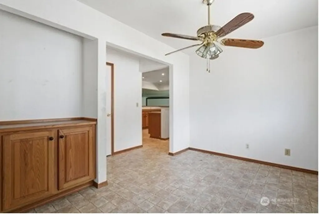 310 E 3rd Avenue Kennewick WA 99336