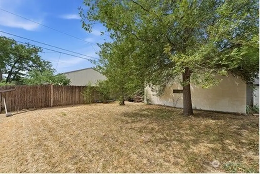 310 E 3rd Avenue Kennewick WA 99336
