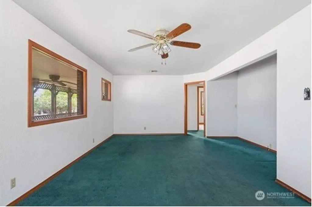 310 E 3rd Avenue Kennewick WA 99336