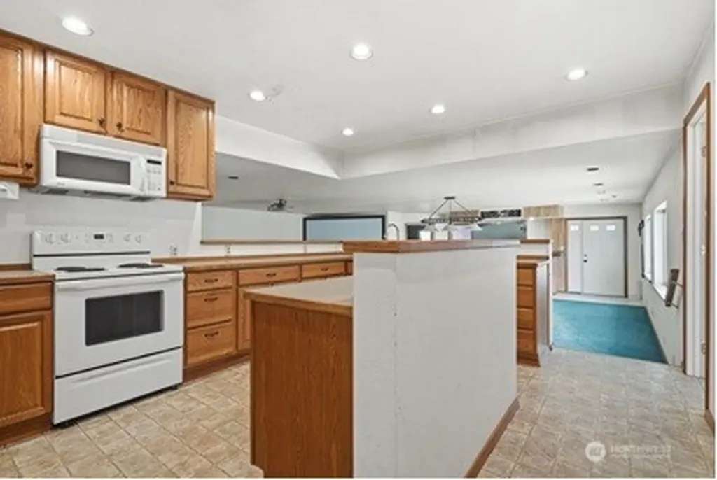310 E 3rd Avenue Kennewick WA 99336