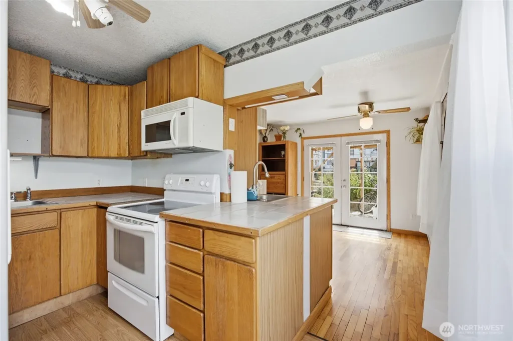 119 Washington Place Electric City WA 99123